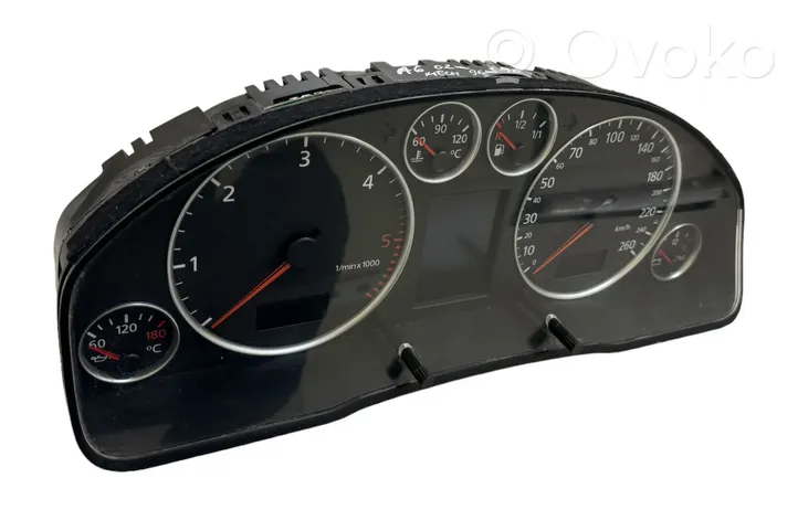 Audi A6 S6 C5 4B Speedometer (instrument cluster) 4B0920933G