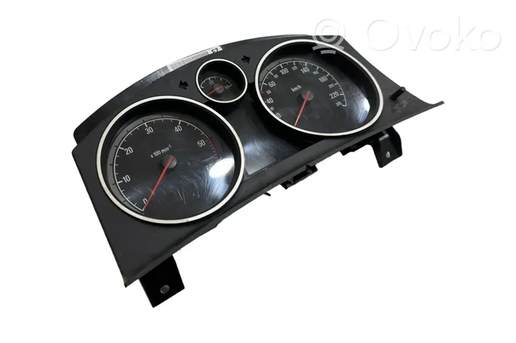 Opel Zafira B Speedometer (instrument cluster) 13267544