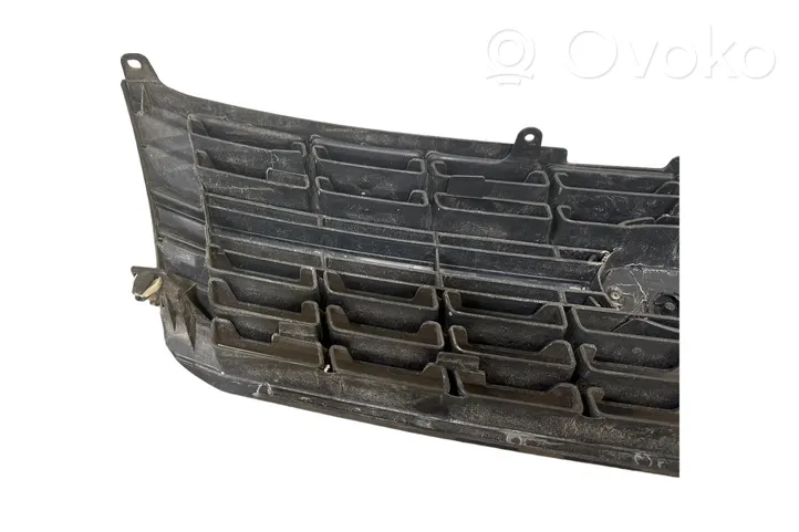 Toyota Hiace (H200) Front bumper upper radiator grill 5310126100