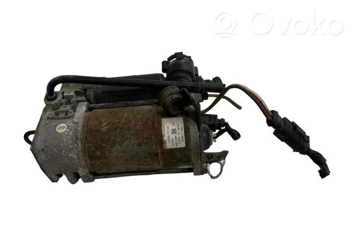 Mercedes-Benz E W211 Ilmajousituksen kompressoripumppu 10R036089