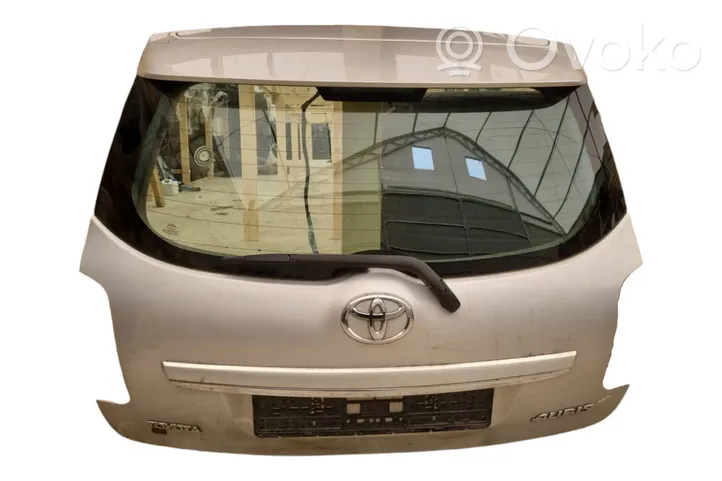 Toyota Auris 150 Takaluukun/tavaratilan kansi 