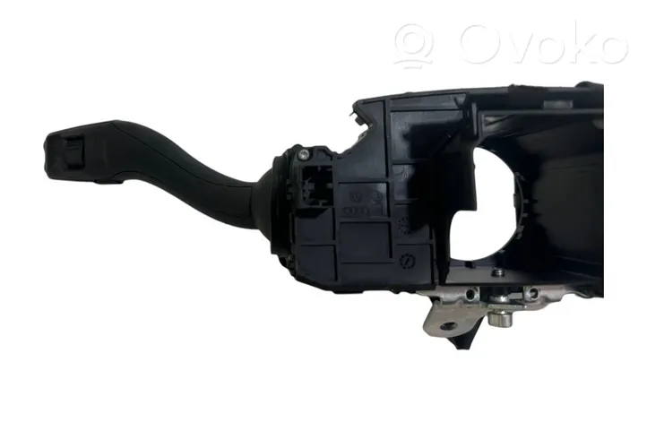 Audi A4 S4 B7 8E 8H Leva/interruttore dell’indicatore di direzione e tergicristallo 8E0953549Q