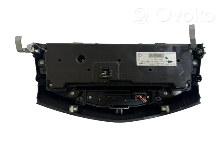 Nissan Qashqai Panel klimatyzacji 275004EA1A