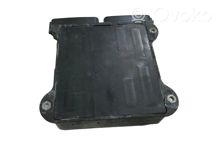 Toyota Avensis T250 Unité / module de commande d'injection de carburant 8987171010