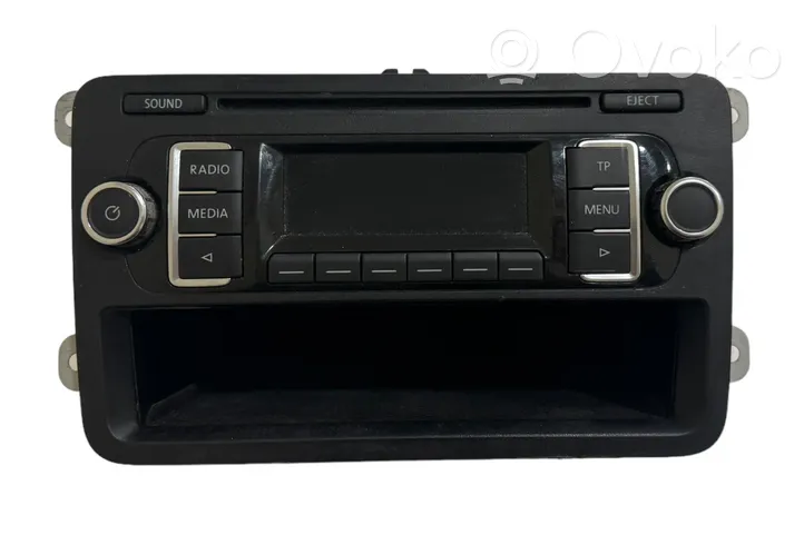 Volkswagen Caddy Radija/ CD/DVD grotuvas/ navigacija 5K0035156A