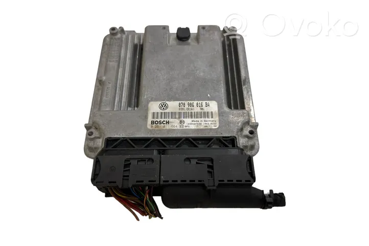 Volkswagen Transporter - Caravelle T5 Sterownik / Moduł ECU 070906016BA