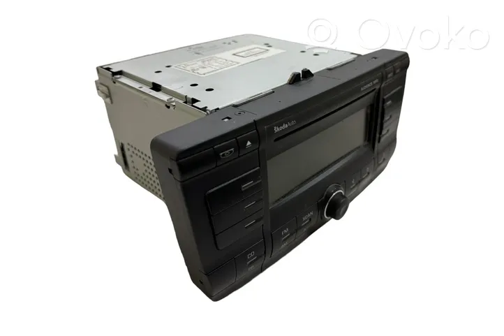 Skoda Octavia Mk2 (1Z) Panel / Radioodtwarzacz CD/DVD/GPS 1Z0035156D