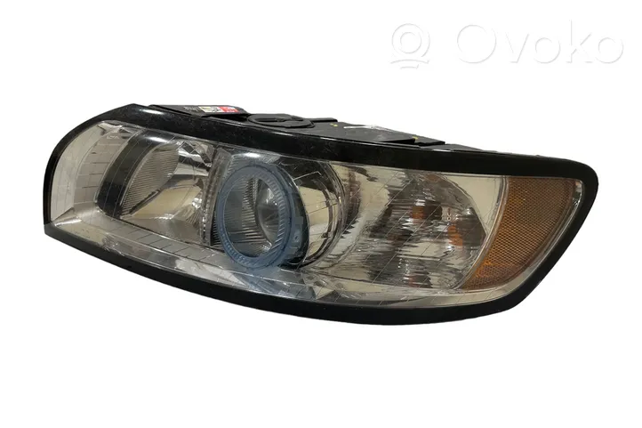 Volvo V50 Lampa przednia 31299587