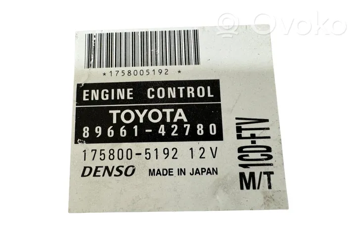 Toyota RAV 4 (XA20) Variklio valdymo blokas 8966142780