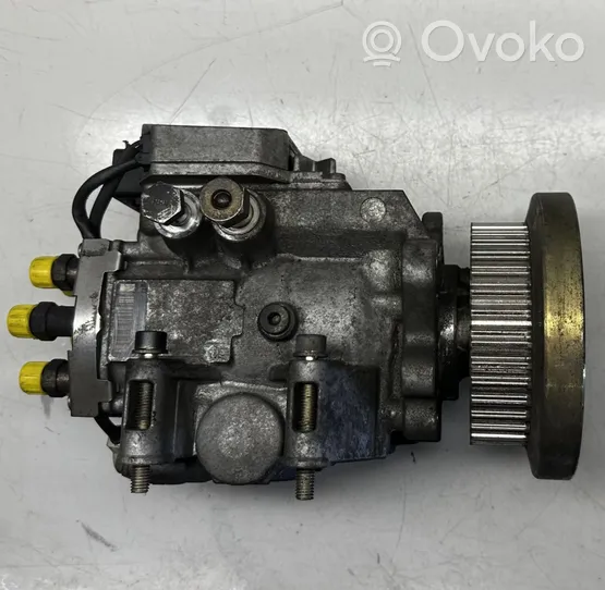 Audi A6 S6 C5 4B Fuel injection high pressure pump 059130106M