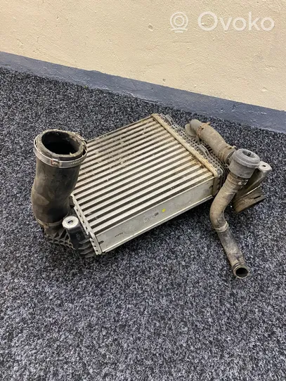 Porsche Macan Chłodnica powietrza doładowującego / Intercooler 95B145803A