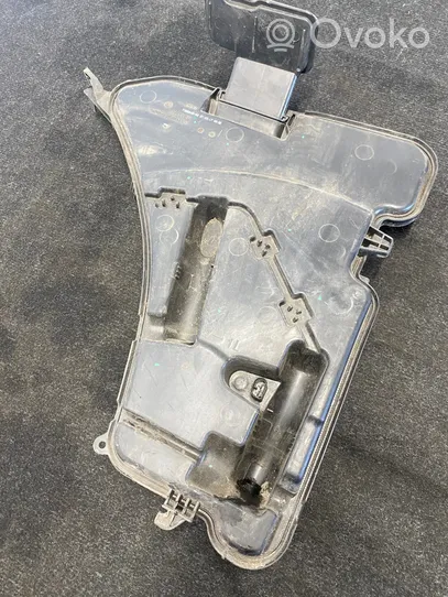 BMW 5 G30 G31 Serbatoio/vaschetta liquido lavavetri parabrezza 7388945