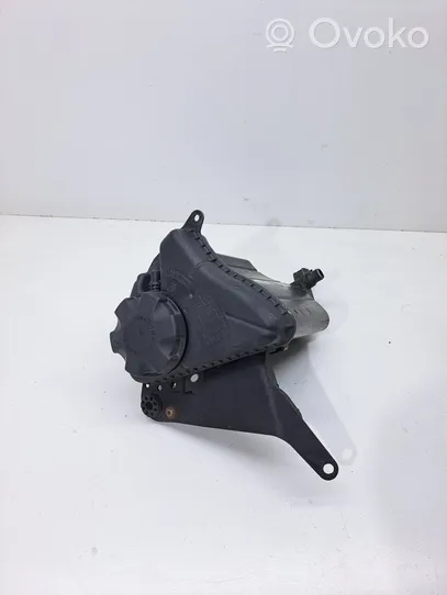 BMW 5 F10 F11 Vase d'expansion / réservoir de liquide de refroidissement 17137601949