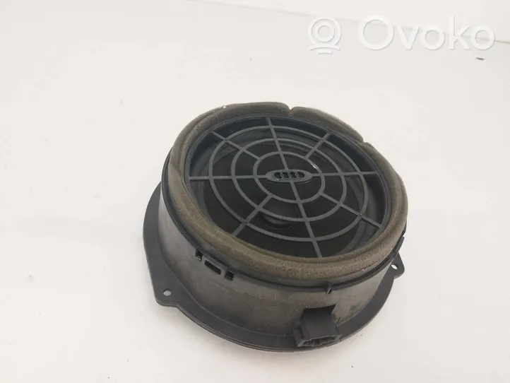 Audi A5 Sportback 8TA Takaoven kaiutin 8R0035411