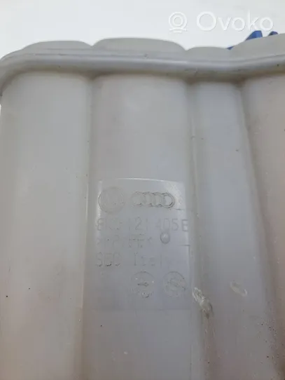 Audi A5 8T 8F Serbatoio di compensazione del liquido refrigerante/vaschetta 8K0121405E