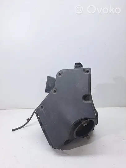 Audi A5 8T 8F Boîtier de filtre à air 8K0133837B