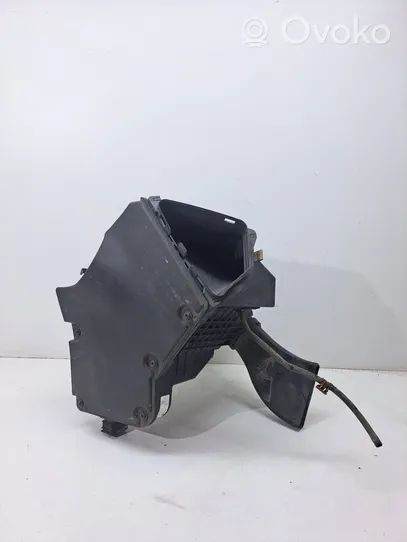 Audi A5 8T 8F Boîtier de filtre à air 8K0133837B