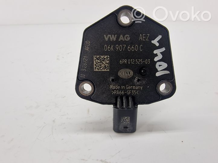 Audi A3 S3 8P Oil pressure sensor 06K907660C