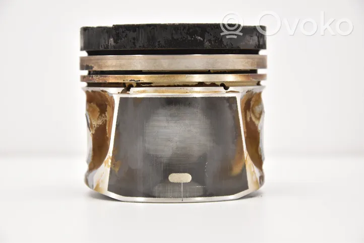 Volvo XC90 Piston 