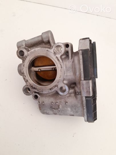 Opel Astra J Droselinė sklendė 55565489