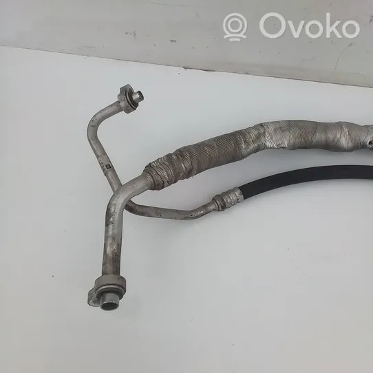 Opel Zafira C Air conditioning (A/C) pipe/hose 13351588