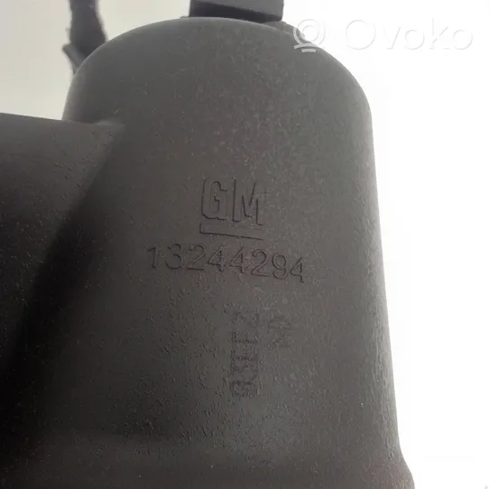 Opel Insignia A Boîtier de filtre à carburant 13244294