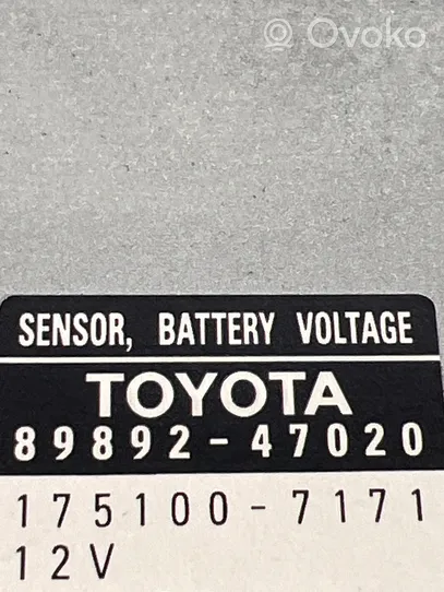 Toyota Prius (XW30) Akumulatora vadības modulis 8989247020