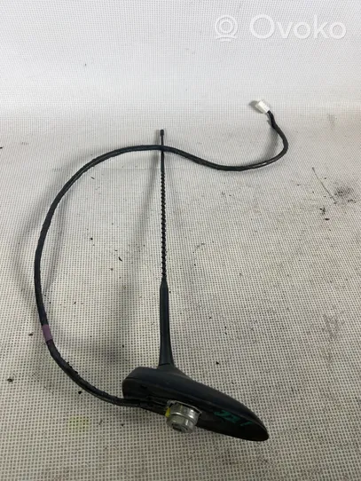 Toyota Auris E180 Radion antenni 