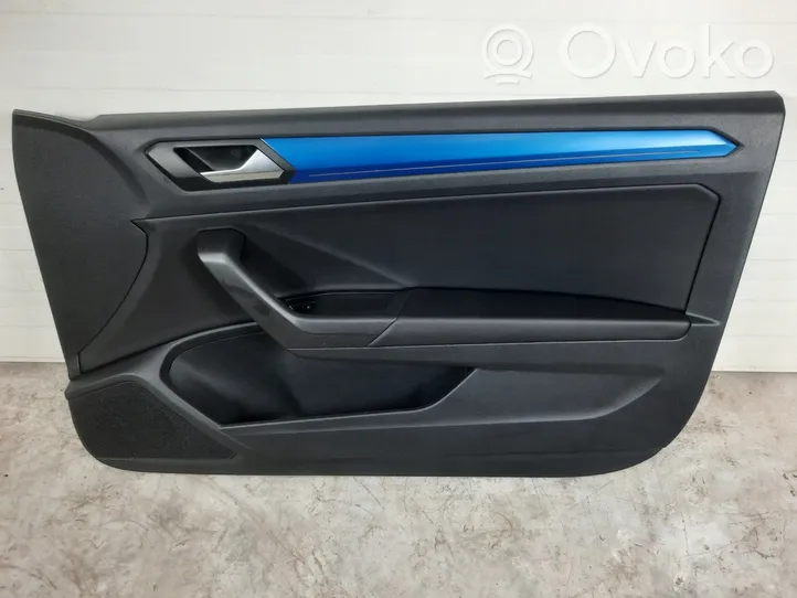 Volkswagen T-Roc Rivestimento del pannello della portiera anteriore 2GC867012