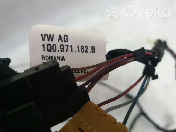 Volkswagen Eos Tailgate/trunk wiring harness 1Q0971182B
