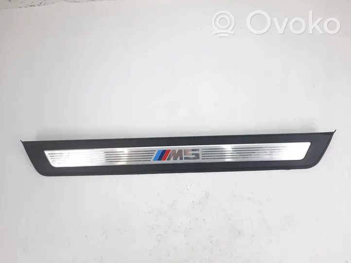 BMW M5 Slenksčių apdailų komplektas (vidinis) 8050050