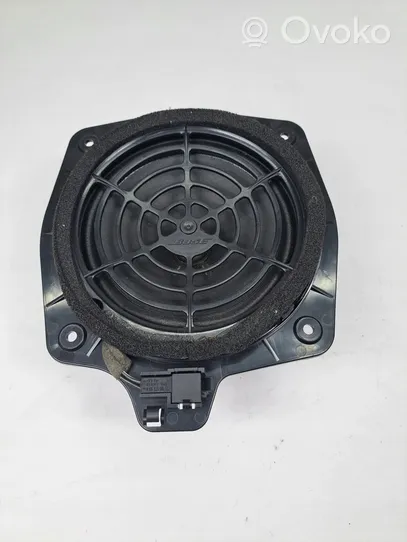 Audi TT TTS Mk2 Subwoofer-bassokaiutin 8H0035411B