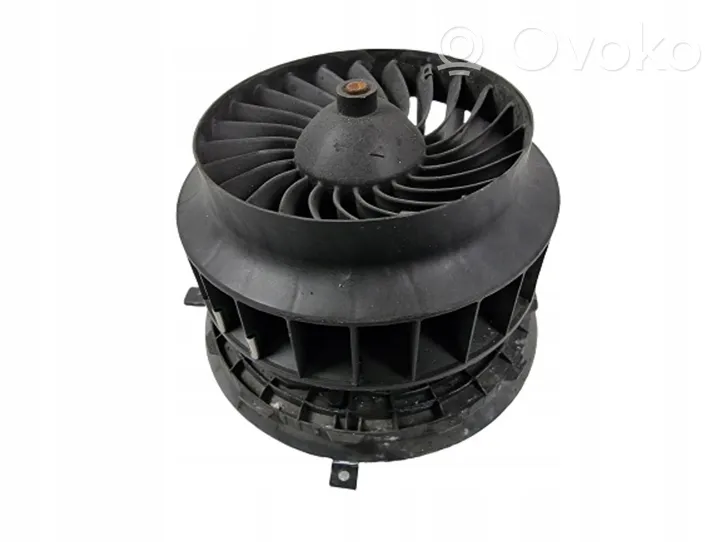 Mercedes-Benz C AMG W205 Soplador/ventilador calefacción 0130309001