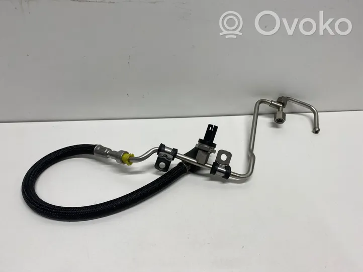 BMW M4 F82 F83 Kraftstoffverteiler Einspritzleiste Verteilerrohr 7622231