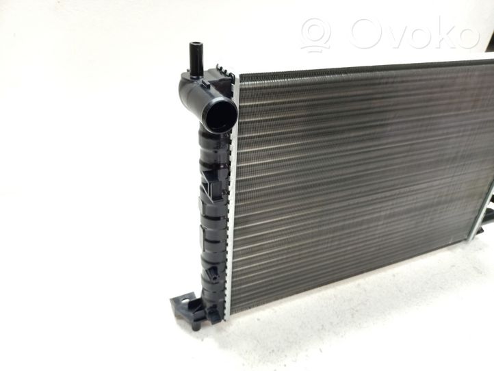 Mazda 121 SM Radiateur de refroidissement RNBC