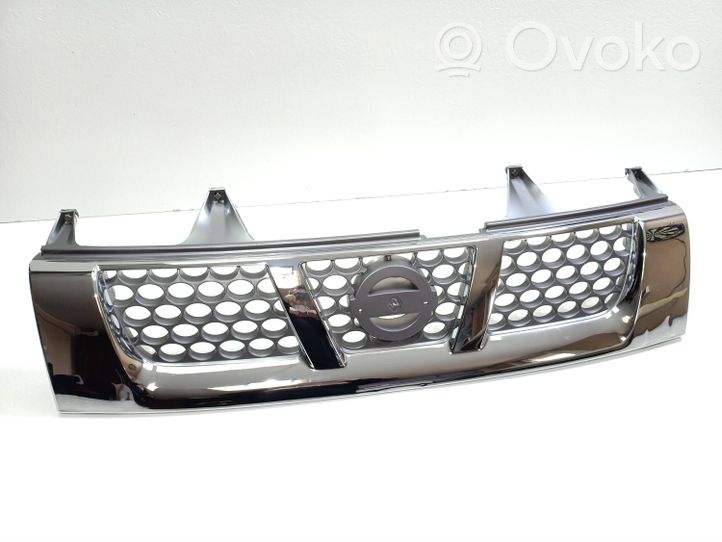 Nissan Navara D22 Grille de calandre avant 279705-1