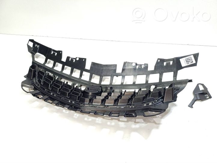 Opel Astra J Front grill 551105-1