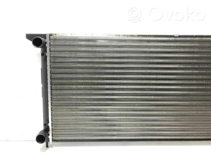 Volkswagen Sharan Radiateur de refroidissement 7M0121253B