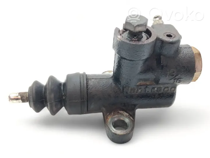 Subaru Outback Cylindre récepteur d'embrayage 