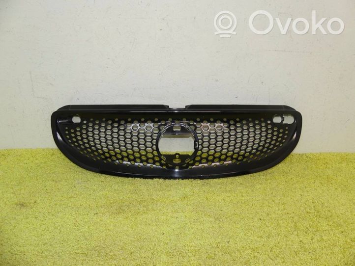 Smart ForTwo III C453 Grille calandre supérieure de pare-chocs avant 4538881223