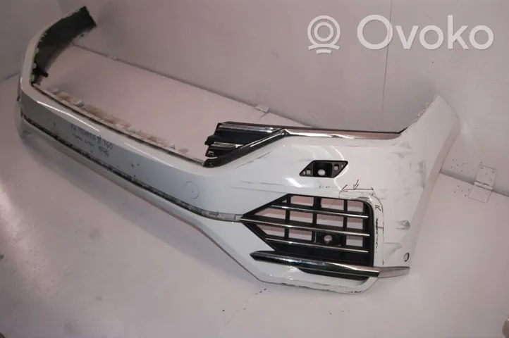 Volkswagen Touareg III Front bumper 