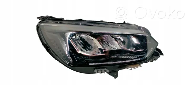 Peugeot 208 Lampa przednia 73312206