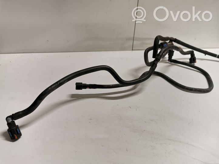 Subaru Outback (BS) Tuyau d'alimentation conduite de carburant 