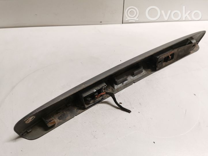 Ford Mondeo Mk III Listwa oświetlenie tylnej tablicy rejestracyjnej 3S71N43400AC