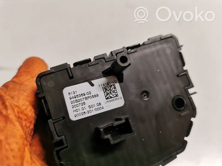 BMW X5 G05 Pakabos valdymo blokas 9495369