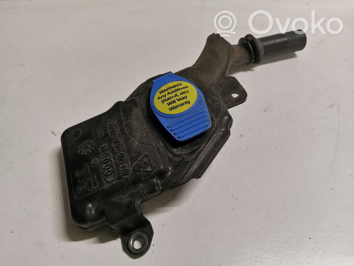 Audi A5 8T 8F Tuyau de remplissage réservoir de lave-glace 8T1955463B