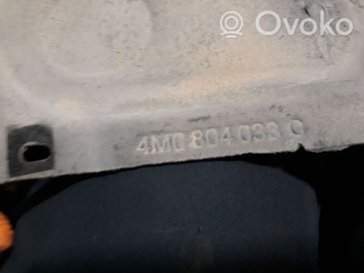 Audi Q7 4M Vidurinė dugno apsauga 4M0804033C