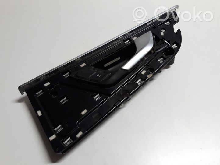 Audi Q7 4M Front door interior handle 4M0839020D