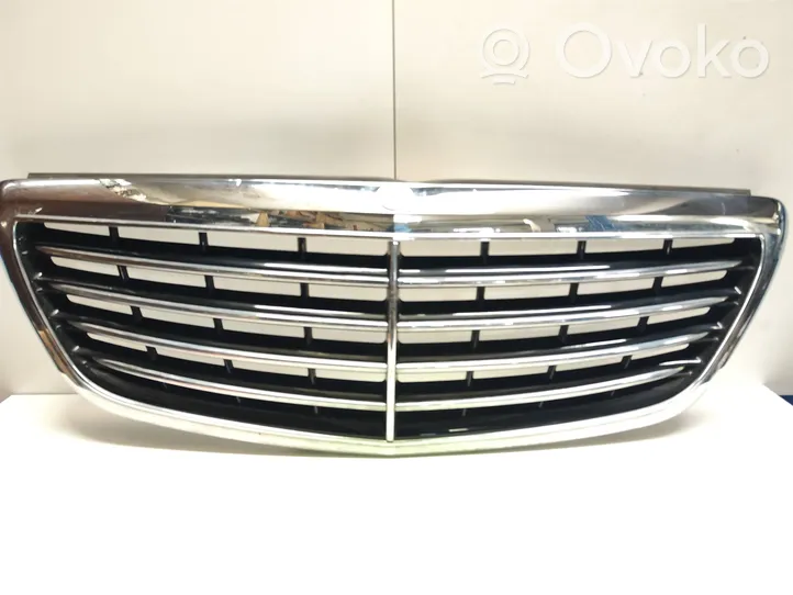 Mercedes-Benz S W222 Grille calandre supérieure de pare-chocs avant A2228800583