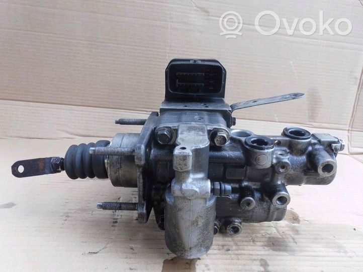 Toyota Prius (XW50) Master brake cylinder 4721047110